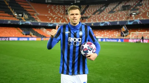Ilicic dona su balón al hospital de Bérgamo
