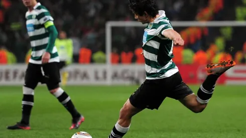 Matías prepara la derecha para eliminar al Manchester City.