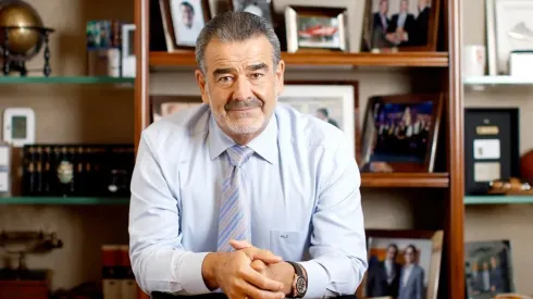 Luksic en Twitter adelanta que Banco de Chile aplazará pago de cuotas de créditos