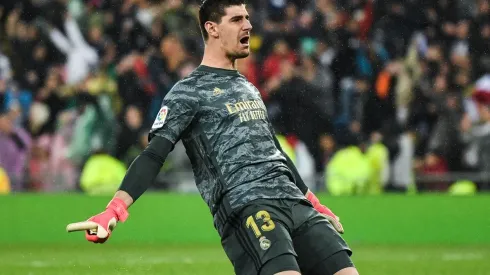 Courtois se tira sonoro peo en plena transmisión de Fortnite