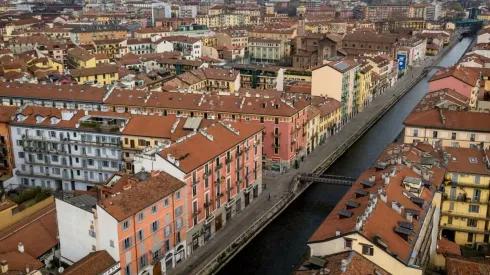 Italia es uno de los países que más ha sufrido con la pandemia de coronavirus. Así se ve Milán en cuarentena.