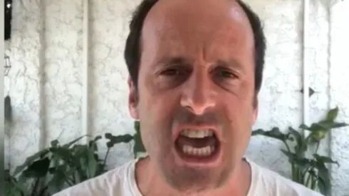 Stefan Kramer sorprende con nueva e hilarante imitación del ministro de Salud.