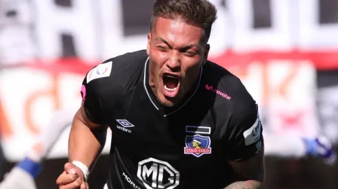 Agente de Parraguez habló de la posible salida del jugador a Perú.