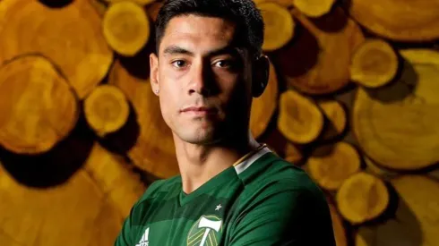 Mora reconoce negociaciones con la UC.