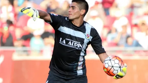 Claudio Santis vistió la camiseta de La Serena