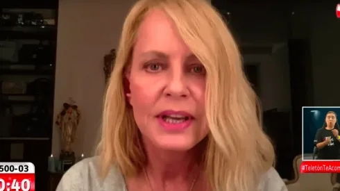 Cecilia Bolocco hizo un contacto en directo desde su casa con el evento benéfico.