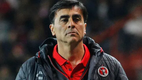 Gustavo Quinteros dejó muchos afectos en Chile y no descarta volver