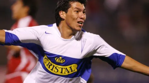 Medel con la camiseta de su querida Católica.