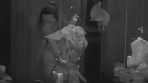 Rocío Marengo no aguantó estar encerrada sin ver lo que estaba tocando