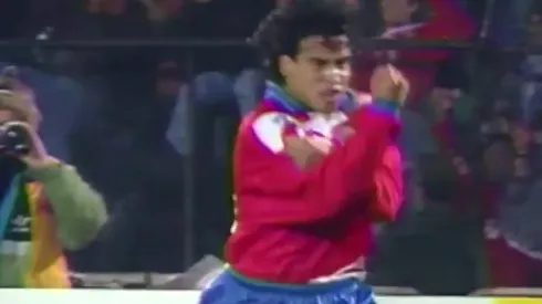 Fabián Estay y su corte de mangas en 1996, tan polémico como imborrable