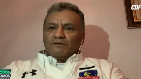 El Diablo Etcheverry con la indumentaria de Colo Colo.