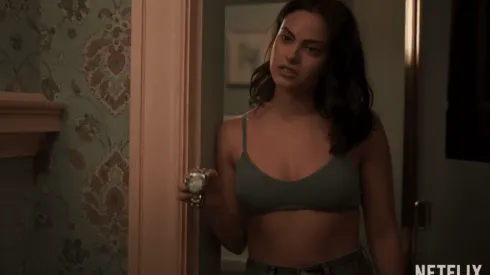 Actriz de "Riverdale" protagoniza nuevo thriller de Netflix