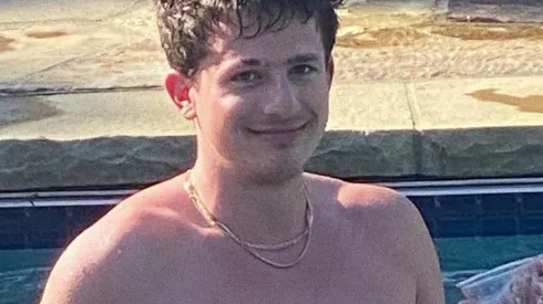 "Todos somos Charlie Puth", aseguraban los espectadores la resaltando la humanidad del artista.