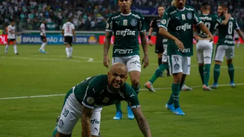 Felipe Melo festejando con sus compañeros en Palmeiras