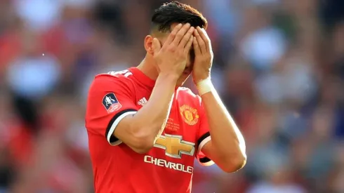 Hacen pebre a Alexis, otra vez