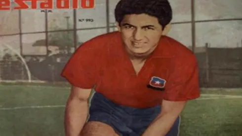 Leonel Sánchez con la camiseta de la Roja.