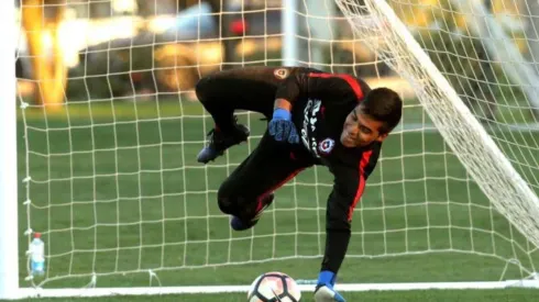 Julio Bórquez defendiendo los colores de la Roja.