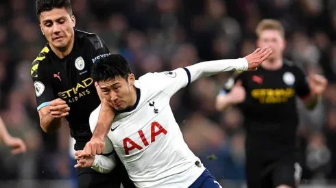 Autoridades evalúan distintas medidas para que vuelve el fútbol en Inglaterra.