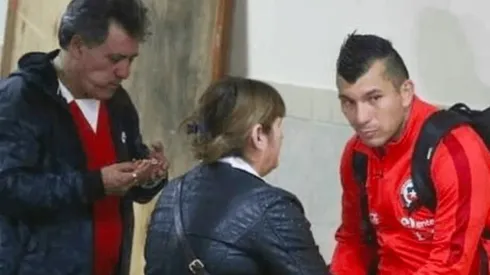 Gary Medel recordó cuando su madre lo retó tras ser expulsado