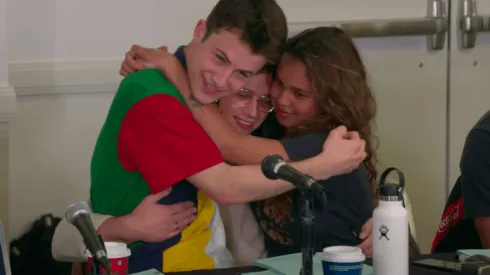 Los protagonistas de "13 Reasosn Why" cerraron entre lágrimas la lectura de los guiones.