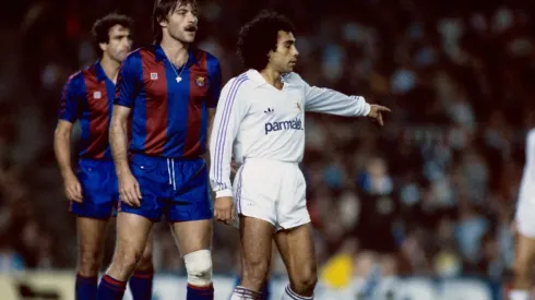 Hugo Sánchez en un clásico ante el Barcelona