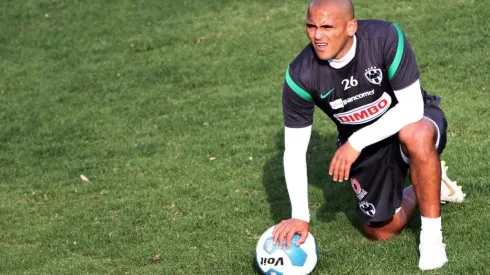 Humberto Suazo es goleador histórico del Monterrey. Pero para Jared Borgetti no es suficiente.