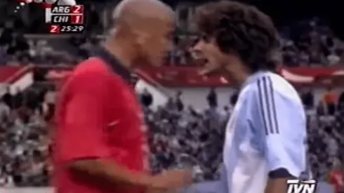 El empujón de Kike Acuña a Pablo Aimar