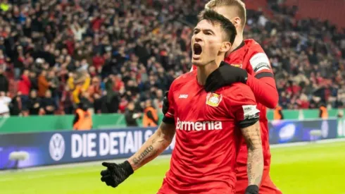 Charles Aránguiz parte con todo en la final del "Mejor jugador" del Bayer Leverkusen