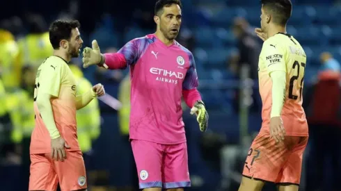 Bravo, por ahora, extenderá su contrato