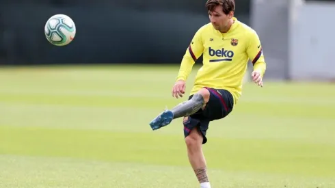 Messi entrenando en Barcelona