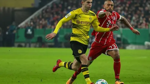 Vidal por Bayern Múnich jugando contra Borussia Dortmund