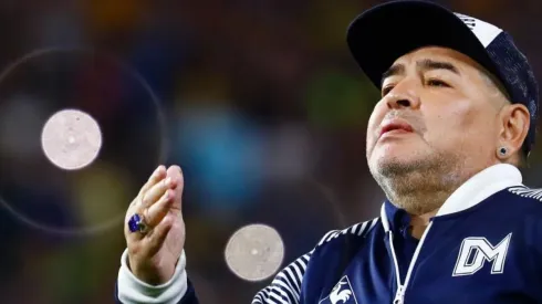 Diego Maradona se emocionó hasta las lágrimas en campaña solidaria