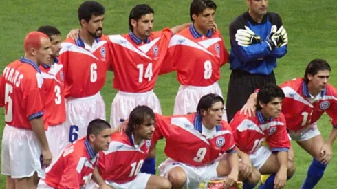 Chile ante Brasil en Francia 98. Aros abrazado con el Matador.