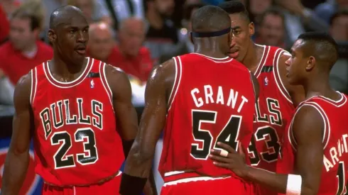 Grant junto a Michael Jordan en los Chicago Bulls