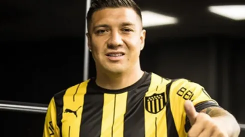 Bravo recuerda sus inicios en el fútbol.