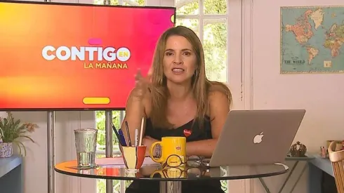Monserrat Alvarez conduciendo el matinal "Contigo en la Mañana" de Chilevisión.