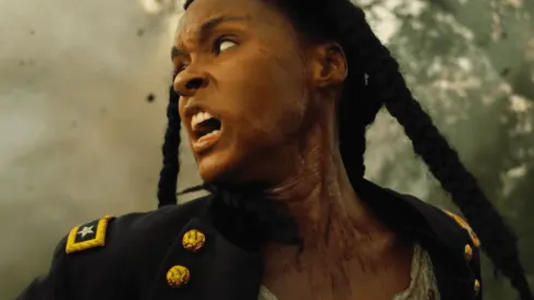 Janelle Monáe al borde de un colapso nervioso en medio de "Antebellum".