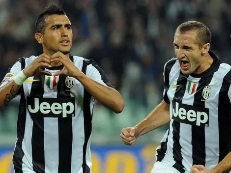 Arturo Vidal va de frente y le responde con firmeza a Giorgio Chiellini