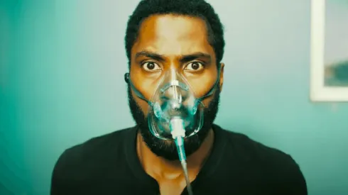 John David Washington protagoniza el avance que deja aún más interrogantes sobre "Tenet", lo nuevo de Christopher Nolan.