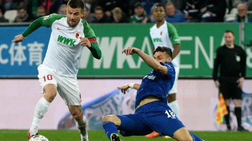 Habrá que poner el despertador para ver este choque.