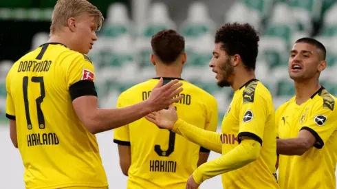 Earling Haaland celebra junto a sus compañeros el triunfo ante el Wolfsburgo