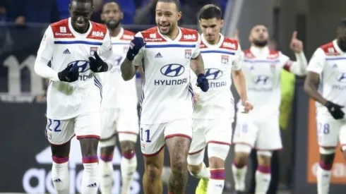 Presidente de Lyon acusa "falsos argumentos" para terminar la temporada en Francia.