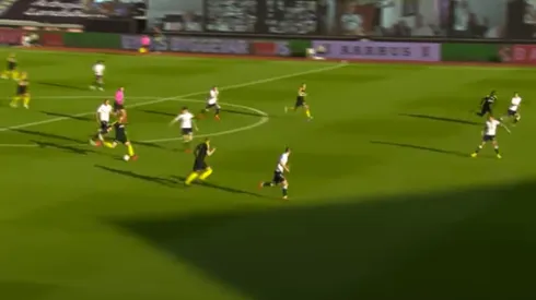 Simon Piesinger anotó un golazo de media cancha en la igualdad del Randers ante el AGF