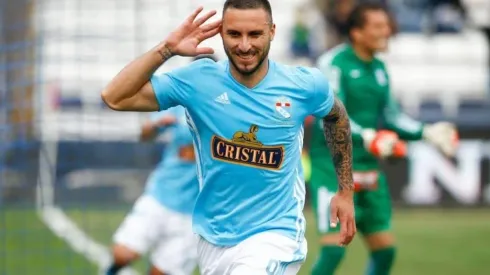 Emanuel Herrera sigue en Sporting Cristal.