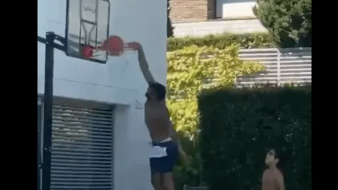 Arturo Vidal a lo Michael Jordan