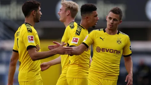 Dortmund lavó sus heridas del clásico