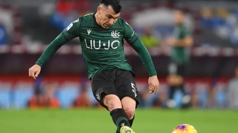 Gary Medel tiene dos años más de contrato en Bologna y luego quiere volver a Boca Juniors.