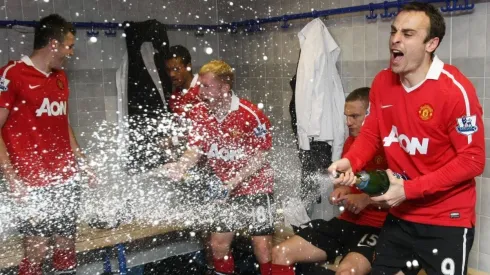 El ex utilero del Manchester United, Albert Morgan, reveló el día en que el camarín de Sir Alex Ferguson se inundó en heces y volvió loco a Dimitar Berbatov