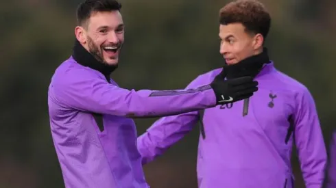 Hugo Lloris le devolvió el caño a Dele Alli en última práctica del Tottenham