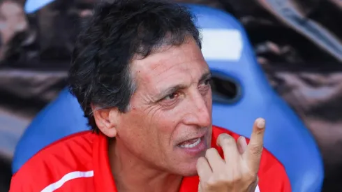 En Perú proyectan un mes más para que Mario Salas pueda asumir al mando de Alianza Lima